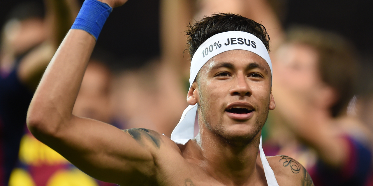 Neymar-porte-un-bandeau-100-Jesus