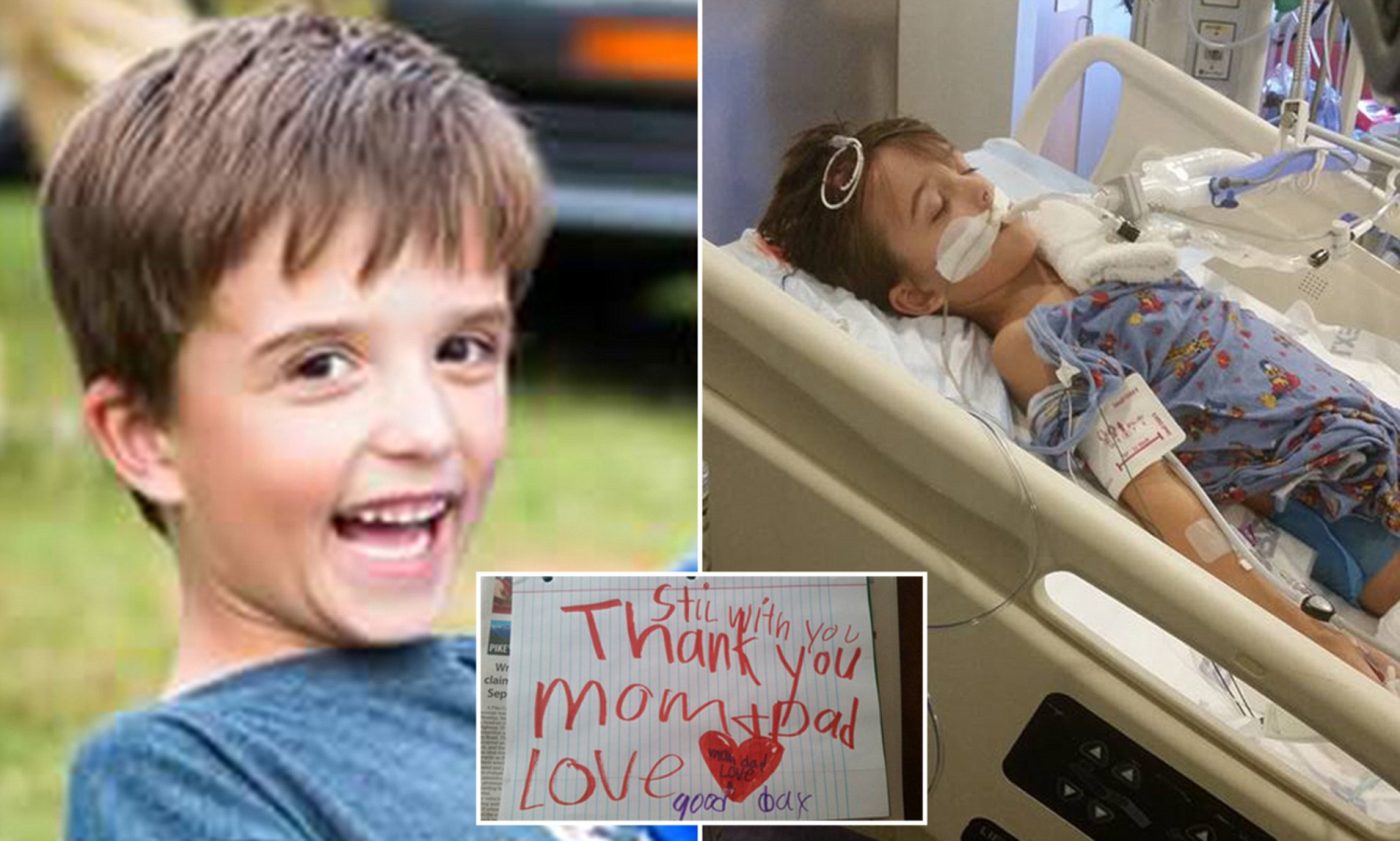 Dječak je umro u petak, a u subotu majka je našla poruku koja ju je slomila