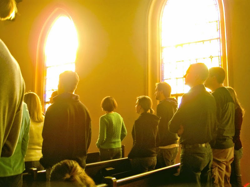 zašto mladi napuštaju crkvu