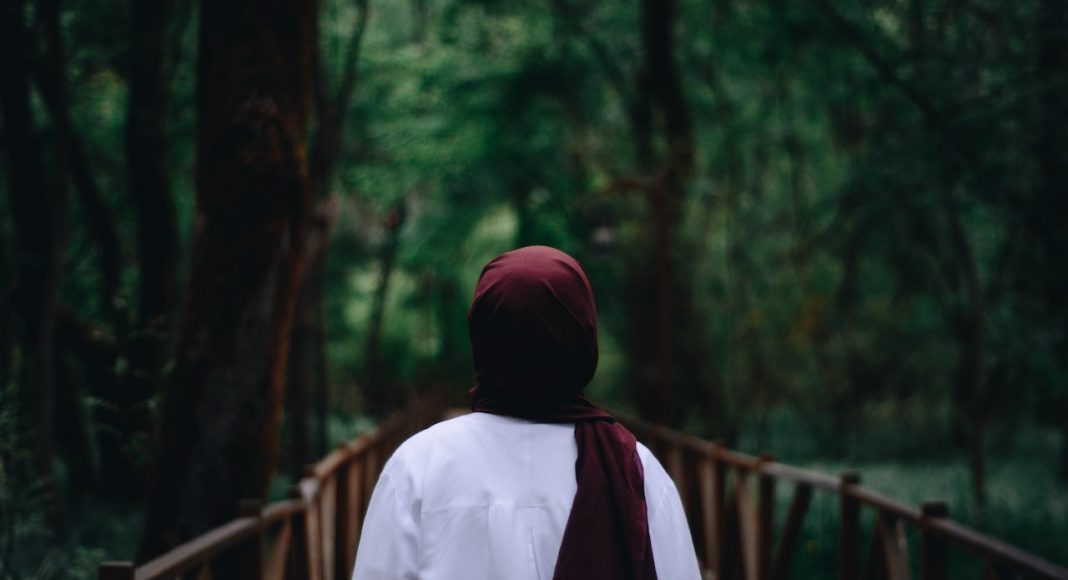 Muslimanka ustala iz mrtvih