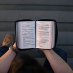 11 biblijskih stihova koje trebate pročitati kada se osjećate zabrinuto biblijski stihovi zabrinuto