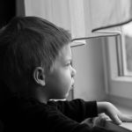 5 područja života vašeg djeteta za koja trebate moliti protiv sotonskih napada