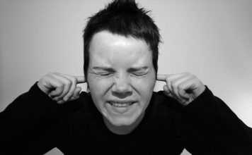 Bog govori vi ne slušate