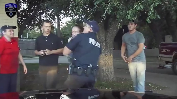 policajac dječak policajac dječak
