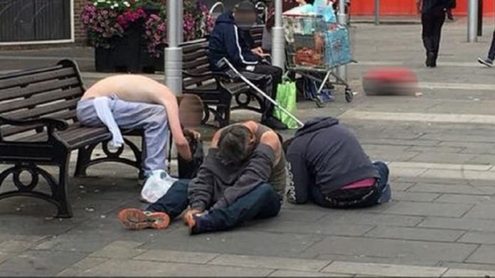 fotografije mladići droga spice fotografije mladići droga spice
