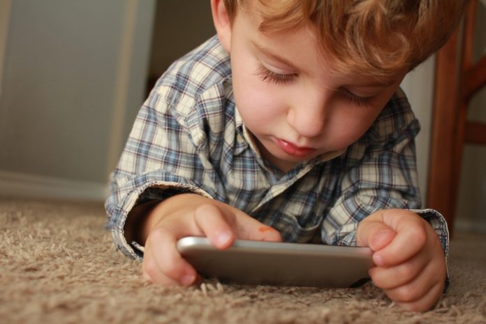 mobiteli utječu na djecu