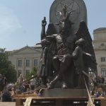 Sotonisti šokirali Amerikance Na središnjem gradskom trgu obožavali sotonin kip