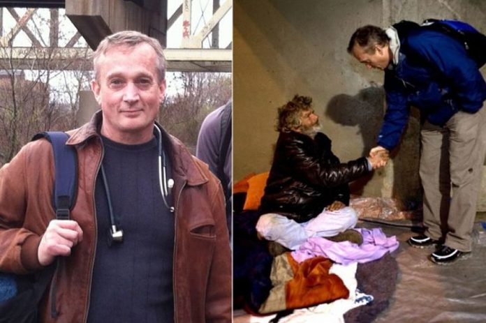 jim book Liječnik više od 20 godina pruža medicinsku skrb beskućnicima