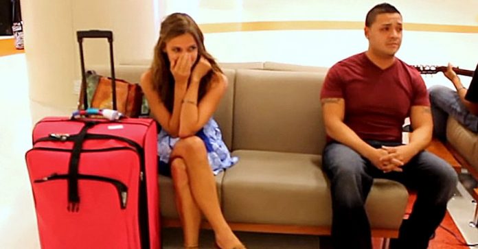 Na aerodromu je čekala svoj dečka ne sluteći što će se dogoditi
