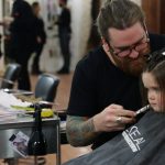 djevojčica frizerski salon