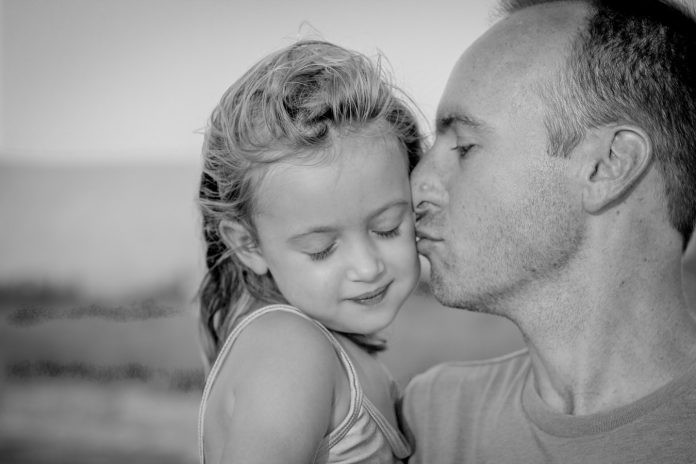 6 nepopularnih istina koje kćeri trebaju čuti od svojih očeva