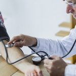 Prirodne metode za snižavanje visokog tlaka u samo 10 minuta