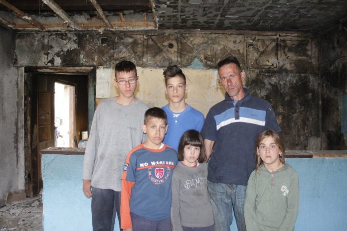 Požar progutao kuću u kojoj živi samohrani otac s petero djece