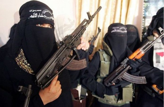 Trojicu čuvara i 29 zatvorenika ubili džihadisti Islamske države Trojicu čuvara i 29 zatvorenika ubili džihadisti Islamske države
