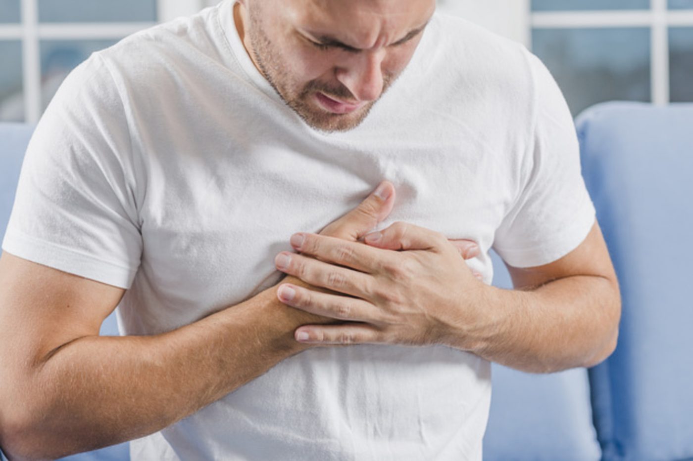 Srčani udar ili gušenje: Evo kako si možete spasiti život ako ste sami