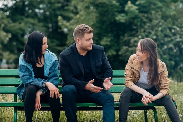 Istina često boli: Zašto ljudi ne vole čuti istinu o njima?