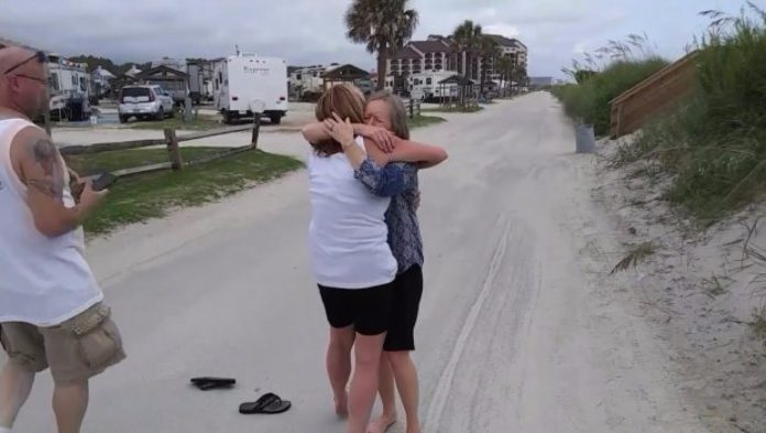 Majka prvi put zagrlila kćerku koju je dala na posvajanje prije 52 godine