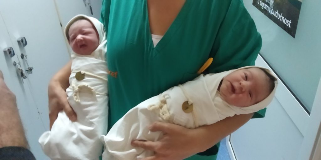 Sestre Olivera, Jasna i Jelena rodile četvero djece u razmaku od dva sata 1