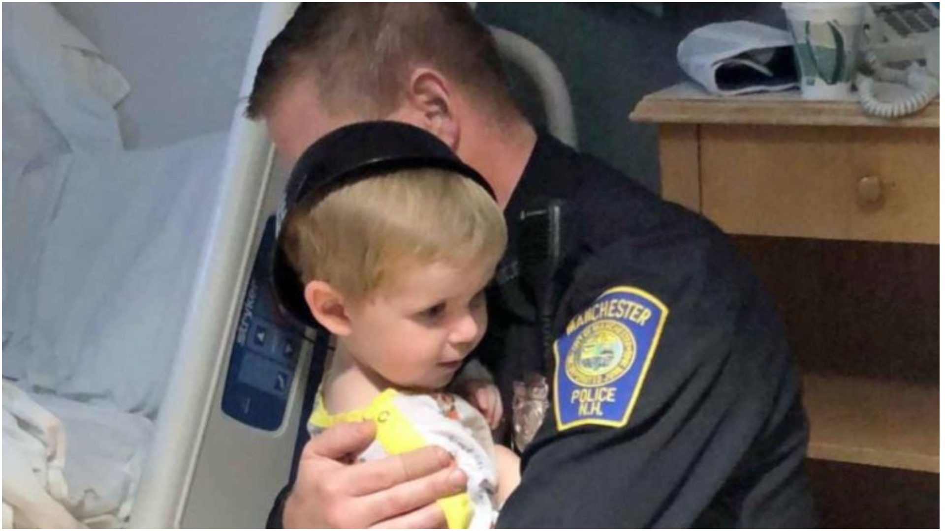 Policajac ispunio želju malenog pacijenta prije odlaska iz bolnice