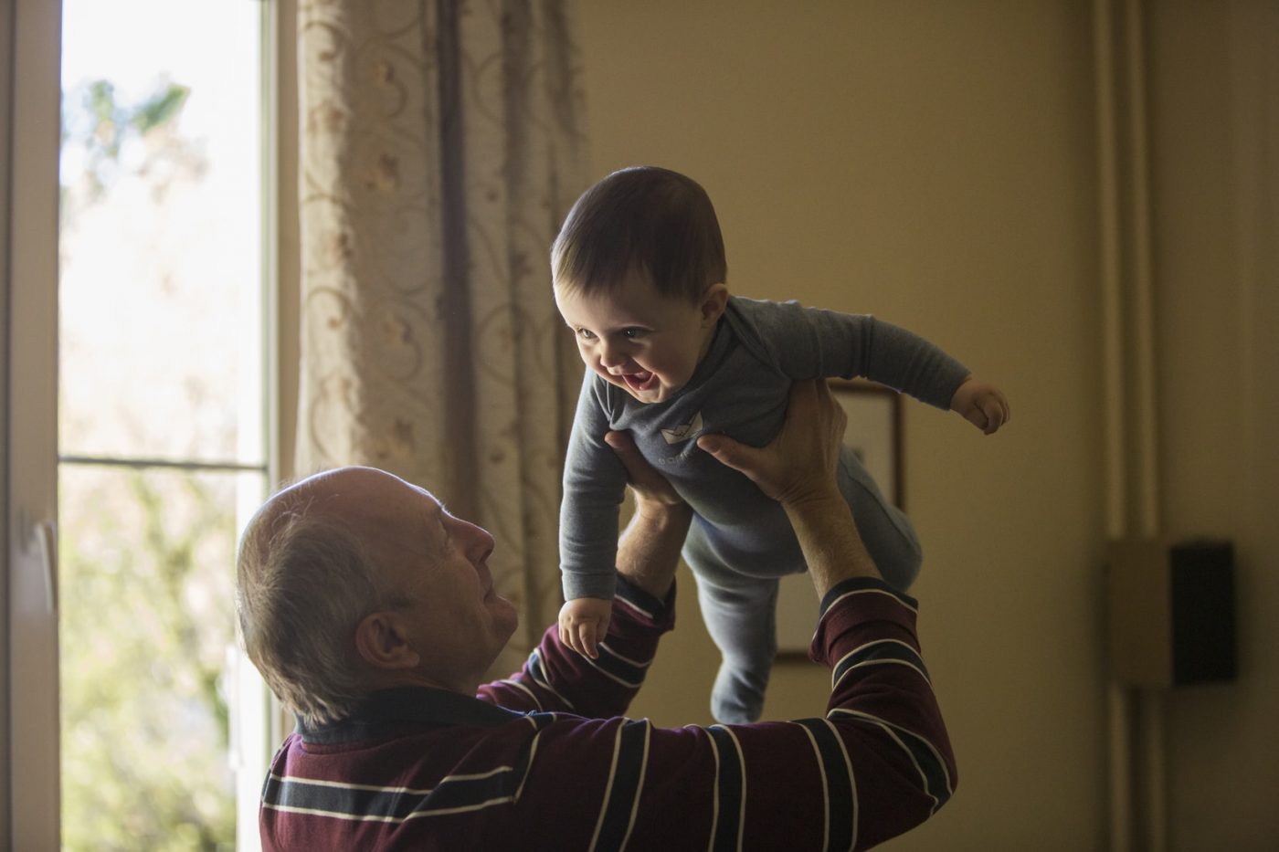 Bake i djedovi koji čuvaju unuke dokazano žive duže