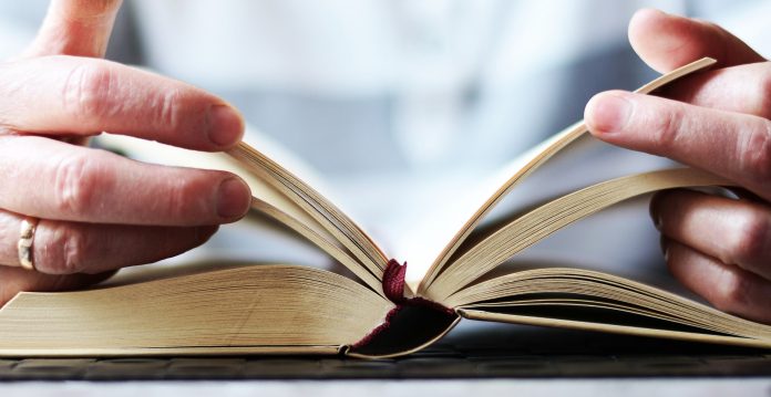 Većina Britanaca ne vjeruje da je Biblija važna za njihove živote Većina Britanaca ne vjeruje da je Biblija važna za njihove živote