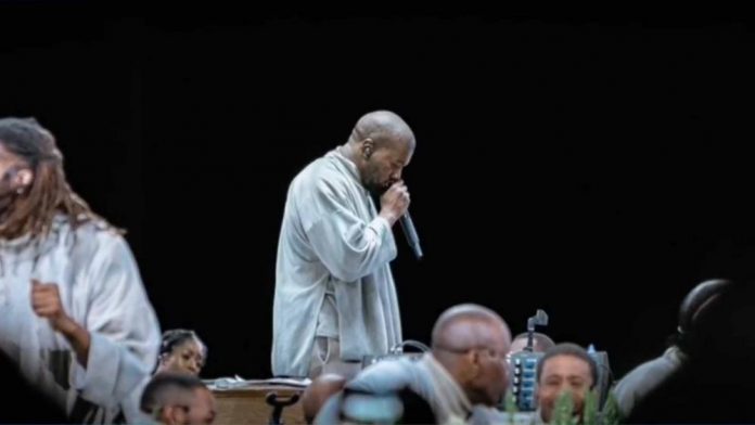 Kanye West ispred 12.000 studenata Kanye West ispred 12.000 studenata