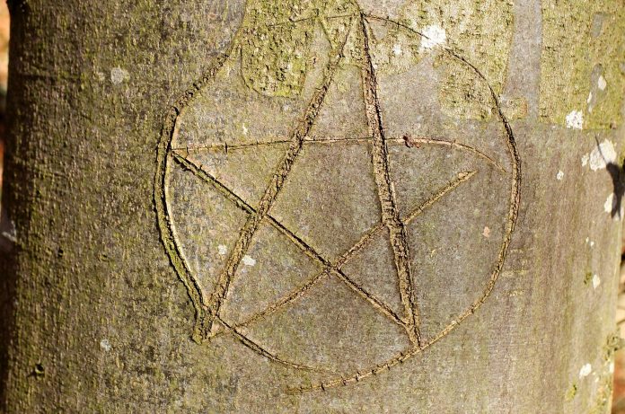 Sotonistički simboli i njihovo značenje
