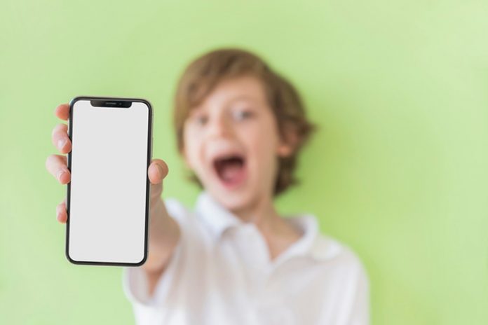 Što mobitel radi mozgu djeteta?