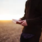 Razlog zbog kojeg trebamo čitati Bibliju svaki dan i pamtiti je