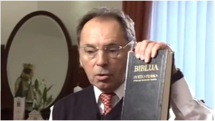 Poznati hrvatski znanstvenik: Probudimo se, Isus Krist je živi Bog! Poznati hrvatski znanstvenik: Probudimo se, Isus Krist je živi Bog!