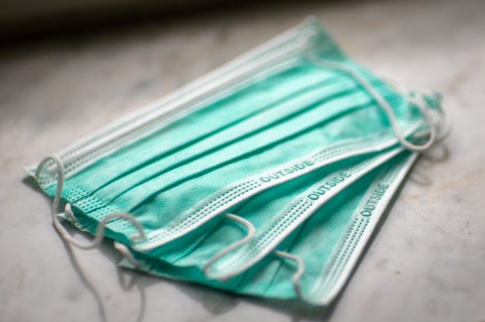 U ovom gradu ljekarne besplatno dijele maske za lice U ovom gradu ljekarne besplatno dijele maske za lice