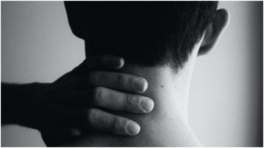 Bol u vratu: 6 savjeta kako je ublažiti