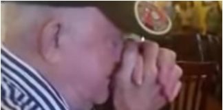Gosti restorana su čuli da čovjek umire, priredili su mu iznenađenje