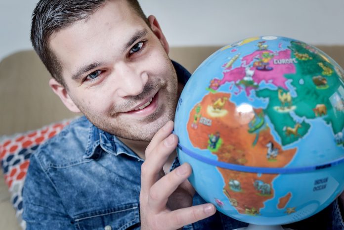Dejan Nemčić, profesor geografije postao najbolji učitelj svijeta