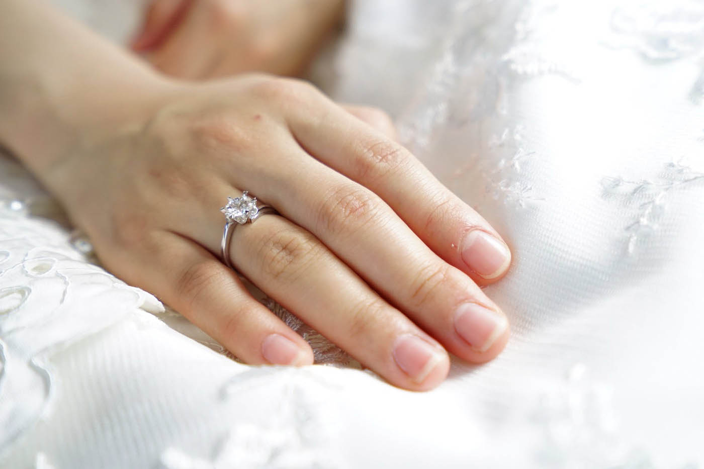 Žena je izgubila svoj zaručnički prsten