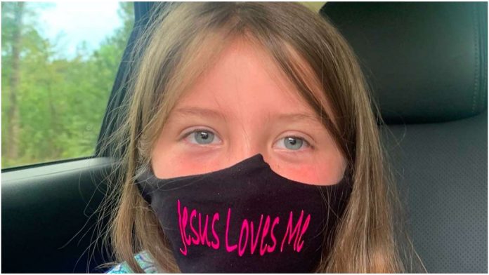 Ravnatelj škole zabranio učenici da nosi masku ''Isus me voli''