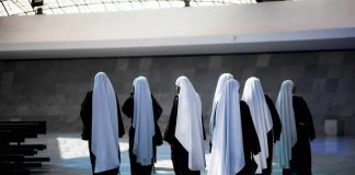 Redovnice povodile djecu pedofilima koji su ih silovali