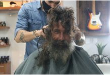 Zapušteni beskućnik je ušao u brijačnicu