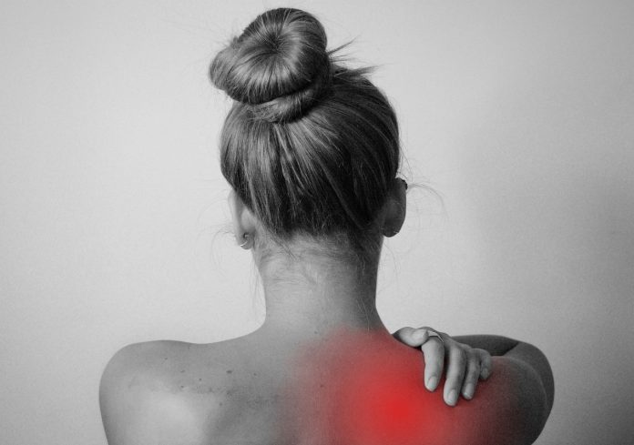 jake bolove u zglobovima posebno u ramenu)