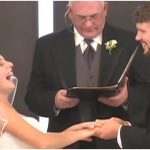 Mladoženja je napravio pogrešku, a mladenka je prasnula u smijeh