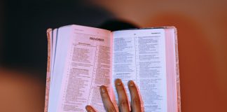 Biblijski stihovi umorno slabo