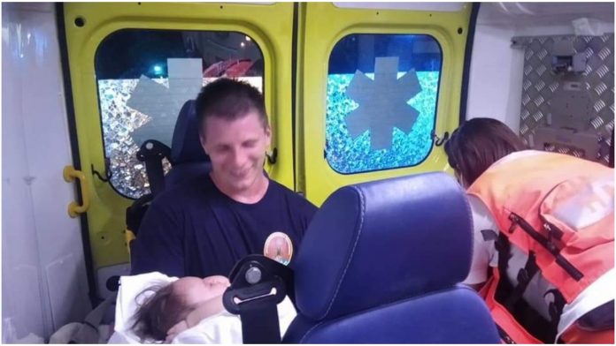 Riječki vatrogasac nakon sudara držao bebu u naručju na putu do bolnice