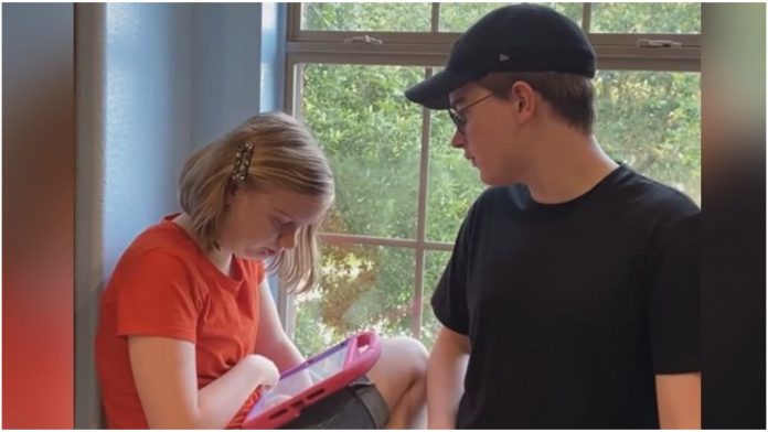 Tinejdžer razvio aplikaciju za sestru koja ne može pričati