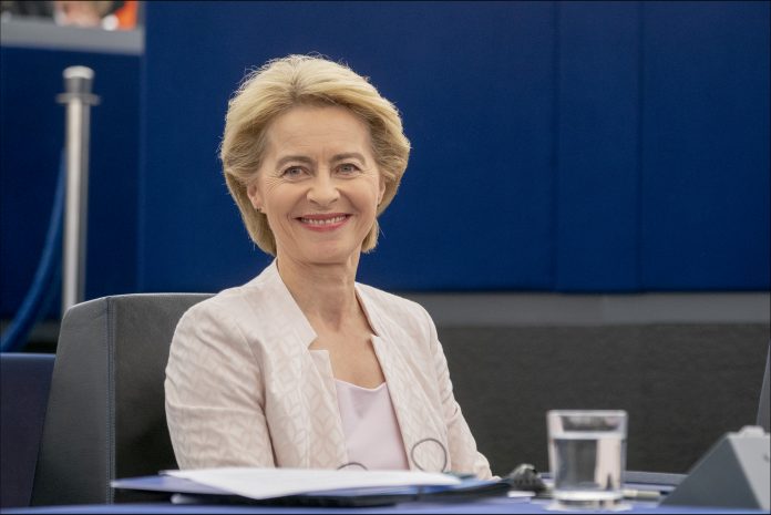 Europska komisija namjeravala zabraniti riječ Božić