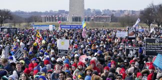 Deseci tisuća Amerikanaca ustali protiv pobačaja