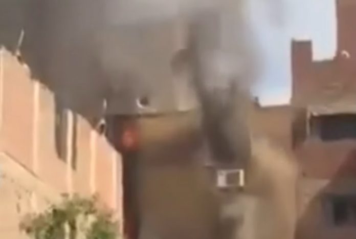 POTREBNA MOLITVA: Požar u koptskoj crkvi odnio najmanje 40 života