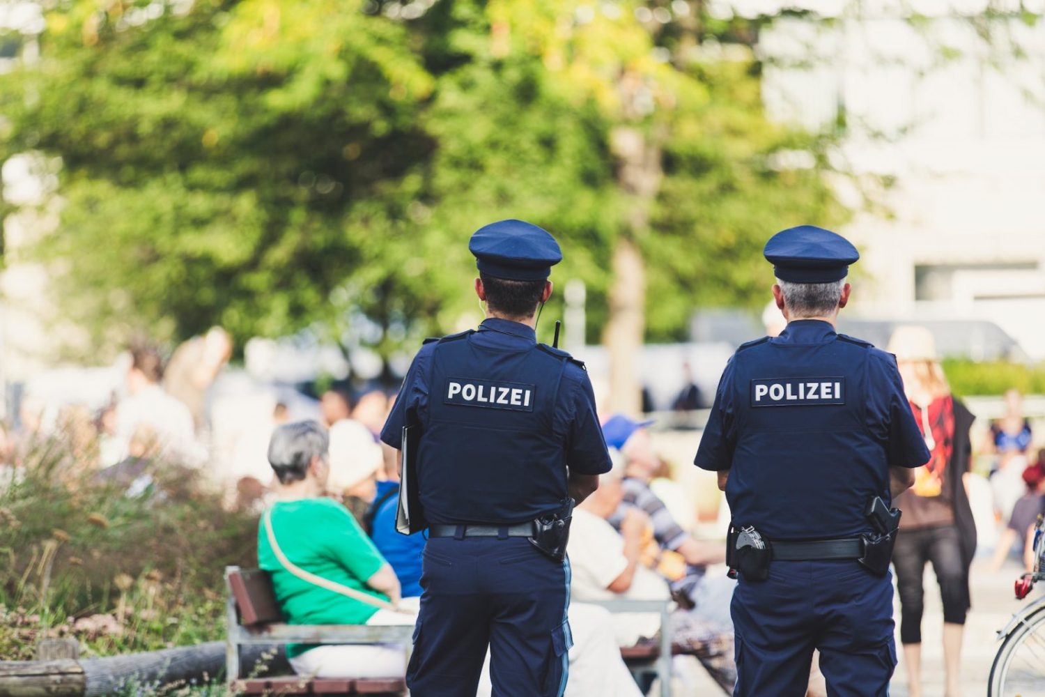 U dvorištu osnovne škole u Njemačkoj pronađeno tijelo mlade žene