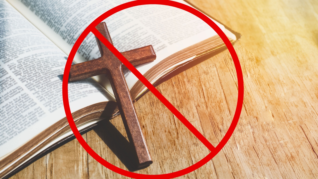 Biblija zabranjena u osnovnim školama zbog vulgarnog i nasilnog sadržaja