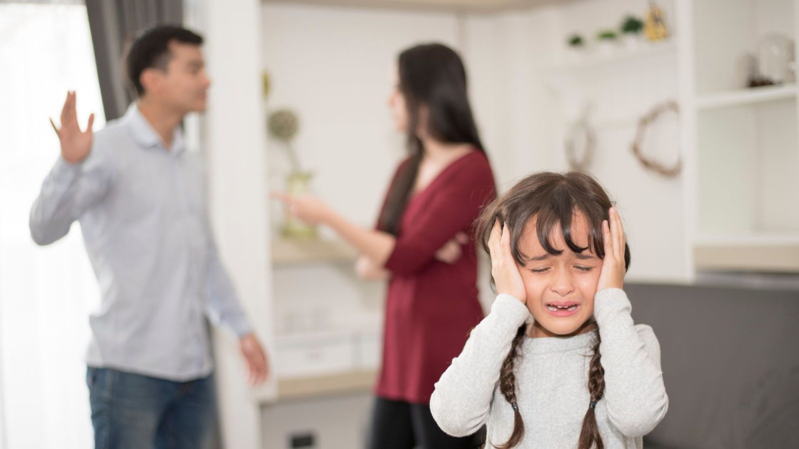 Kako svađe roditelja utječu na djecu?