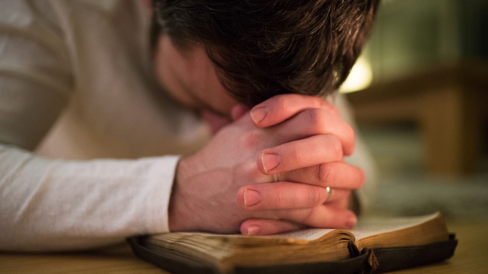 Koristite ovu molitvu ako ste udovac i osjećate se usamljeno